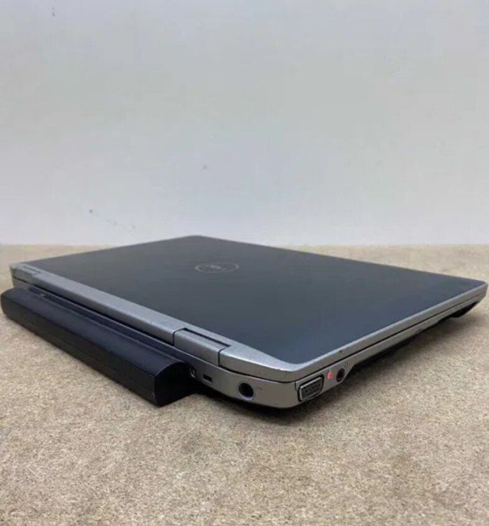 Ультрабук Б-клас Dell Latitude E6320 / 13.3" (1366x768) TN / Intel Core i5-2520M (2 (4) ядра по 2.5 - 3.2 GHz) / 8 GB DDR3 / 120 GB SSD / Intel HD Graphics 3000 / WebCam б/в - зображення 5