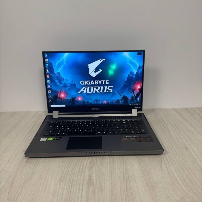 Ігровий ноутбук Gigabyte Aorus 17G XC / 17.3" (1920x1080) IPS / Intel Core i7-10870H (8 (16) ядер по 2.2 - 5.0 GHz) / 32 GB DDR4 / 512 GB SSD NVMe / nVidia GeForce RTX 3070, 8 GB GDDR6, 256-bit / WebCam б/в - зображення 2
