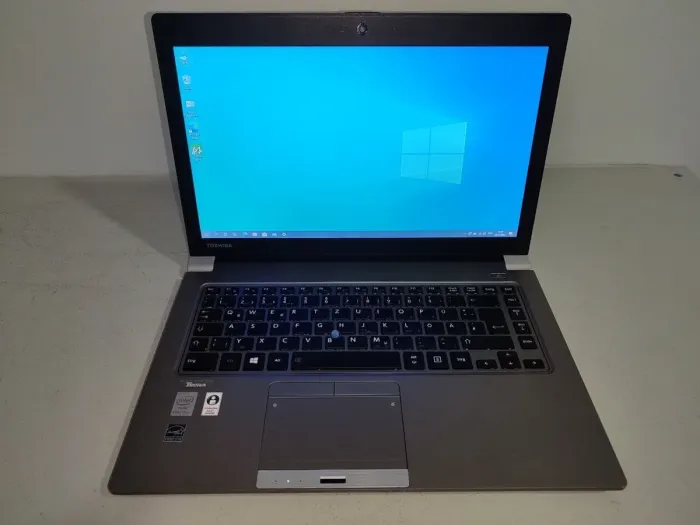 Ноутбук Б-клас Toshiba Tecra Z40-A / 14" (1600x900) TN / Intel Core i7-4600U (2 (4) ядра по 2.1 - 3.3 GHz) / 8 GB DDR3 / 256 GB SSD / Intel HD Graphics 4400 / WebCam / HDMI б/в - зображення 2