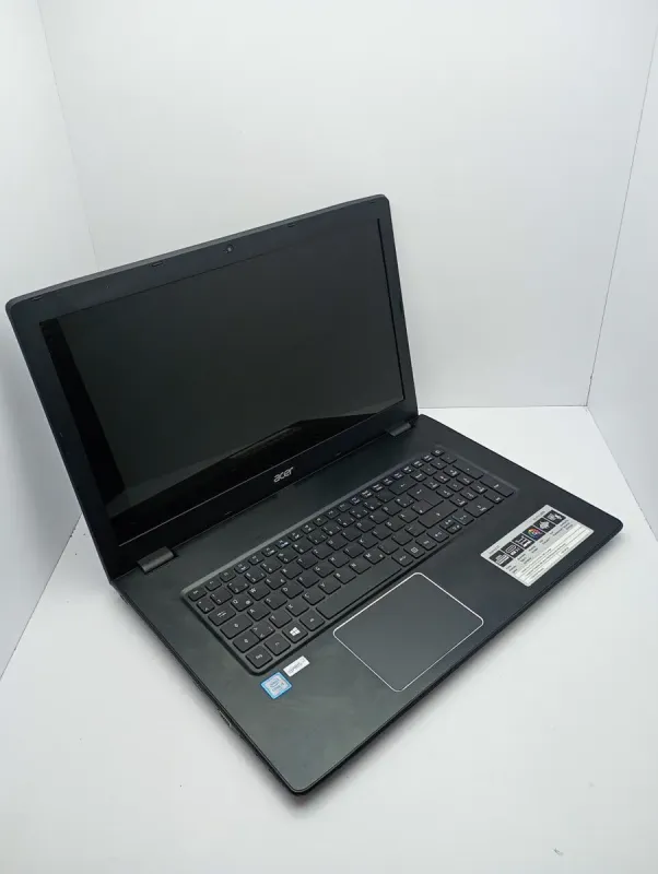 Ноутбук Acer E5-774 / 17.3" (1600x900) TN / Intel Core i3-6157U (2 (4) ядра по 2.4 GHz) / 8 GB DDR4 / 120 GB SSD + 500 GB HDD / Intel Iris Graphics 550 / WebCam б/в - зображення 5