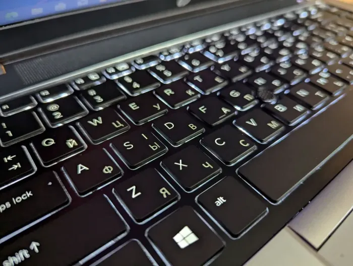 Ноутбук HP EliteBook 840 G1 / 14" (1366x768) TN / Intel Core i7-4600U (2 (4) ядра по 2.1 - 3.3 GHz) / 8 GB DDR3 / 240 GB SSD / Intel HD Graphics 4400 / Fingerprint / HDMI / Windows 10 б/в - зображення 6