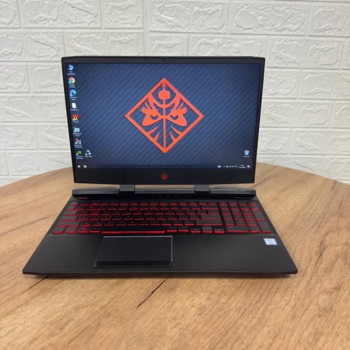 Ігровий ноутбук Б-клас HP Omen 15-dc1025cl / 15.6" (1920x1080) IPS / Intel Core i7-9750H (6 (12) ядер по 2.6 - 4.5 GHz) / 16 GB DDR4 / 512 GB SSD / nVidia GeForce RTX 2060, 6 GB GDDR6, 192-bit / WebCam б/в - зображення 2