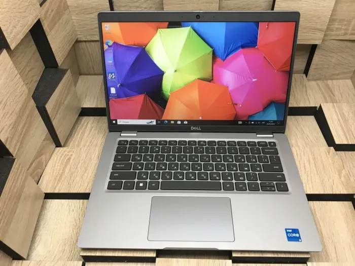 Ультрабук Б-клас Dell Latitude 5430 / 14" (1920x1080) IPS / Intel Core i5-1235U (10 (12) ядер по 1.3 - 4.4 GHz) / 16 GB DDR4 / 256 GB SSD M.2 / Intel Iris Xe Graphics / WebCam / Windows 10 б/в - зображення 2