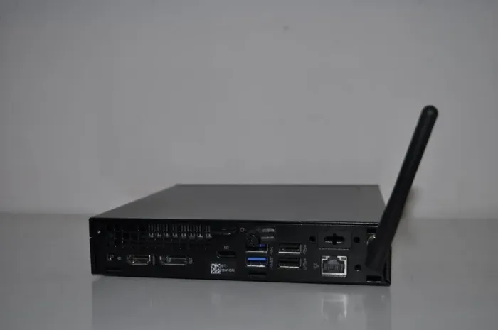 Неттоп Dell OptiPlex 3060 Micro USFF / Intel Core i3-8100T (4 ядра по 3.1 GHz) / 12 GB DDR4 / 240 GB SSD / Intel UHD Graphics 630 / Wi-Fi / Windows 11 Pro б/в - зображення 4