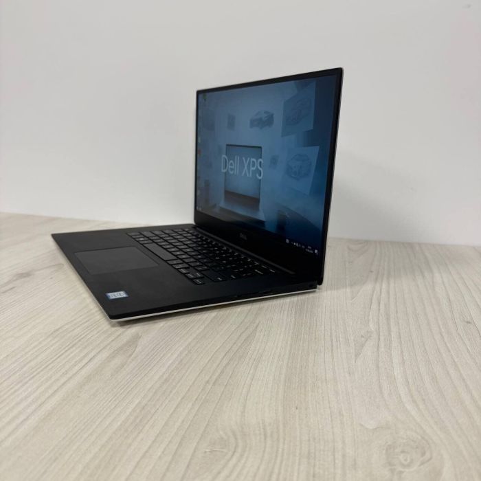 Ігровий ультрабук Б-клас Dell XPS 15 9570 / 15.6" (1920x1080) IPS / Intel Core i5-8300H (4 (8) ядра по 2.3 - 4.0 GHz) / 8 GB DDR4 / 256 GB SSD NVMe / nVidia GeForce GTX 1050, 4 GB GDDR5, 128-bit / WebCam б/в - зображення 5