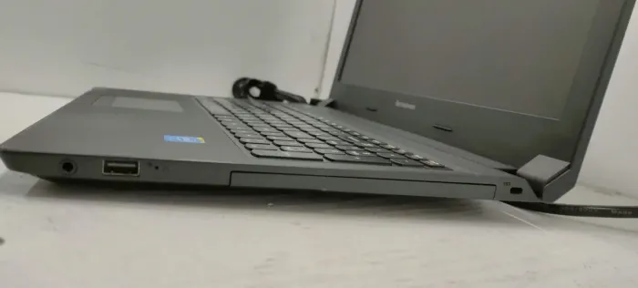 Ноутбук Б-клас Lenovo B50-30 / 15.6" (1366x768) TN / Intel Celeron N2840 (2 ядра по 2.16-2.58 GHz) / 4 GB DDR3 / 500 GB HDD / HD Graphics / WebCam б/в - зображення 7