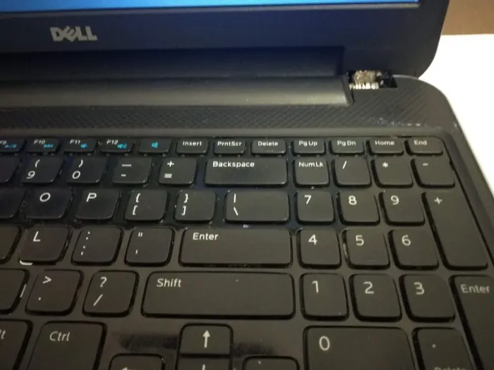 Ноутбук Б-клас Dell Vostro 2521 / 15.6" (1366x768) TN / Intel Core i3-3227U (2 (4) ядра по 1.9 GHz) / 4 GB DDR3 / 128 GB SSD / AMD Radeon HD 7670M, 1 GB DDR3, 128-bit / WebCam / DVD-RW / HDMI б/в - зображення 9