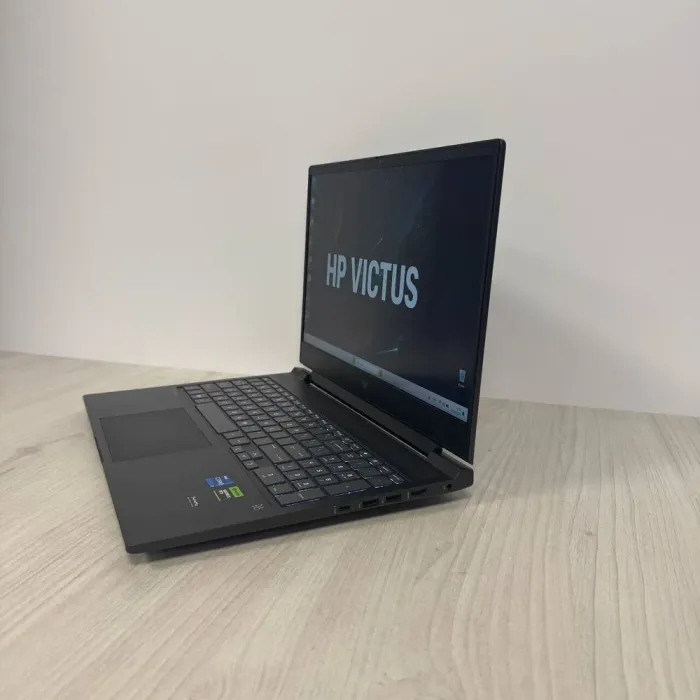 Ігровий ноутбук Б-класу HP Victus 16-r0085cl / 16.1" (1920x1080) IPS / Intel Core i7-13700H (14 (20) ядер по 2,4 - 5,0 ГГц) / 16 ГБ DDR5 / 512 ГБ SSD NVMe / nVidia GeForce RTX 4070, 8 ГБ GDDR6, 128-біт / WebCam б/в - зображення 5
