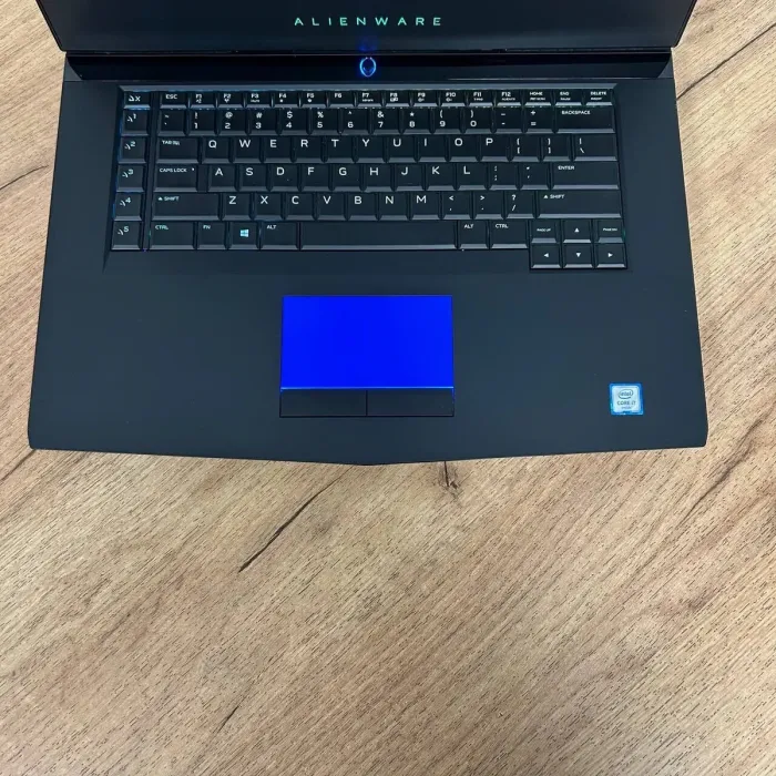 Ігровий ноутбук Б-клас Dell Alienware 15 R3 / 15.6" (1920x1080) IPS / Intel Core i7-6700HQ (4 (8) ядра по 2.6 - 3.5 GHz) / 16 GB DDR4 / 256 GB SSD + 1000 GB HDD / nVidia GeForce GTX 1060, 6 GB GDDR5, 192-bit / WebCam б/в - зображення 7