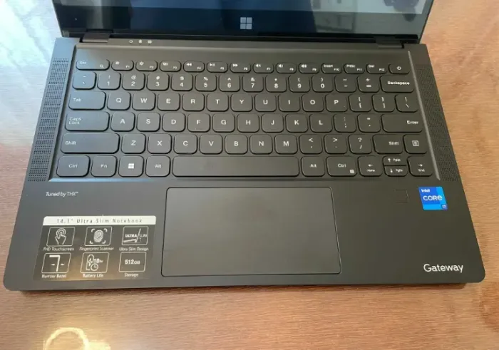 Ультрабук Gateway GWTC71427-BK / 14" (1920x1080) IPS Touch / Intel Core i7-1255U (10 (12) ядер по 1.7 - 4.7 GHz) / 8 GB DDR4 / 512 GB SSD / Intel Iris Xe Graphics eligible / WebCam - зображення 4