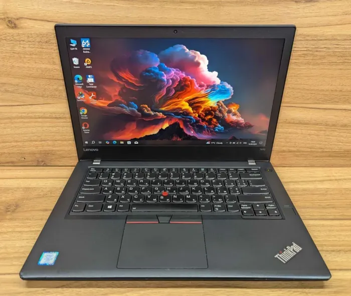 Ультрабук Б-клас Lenovo ThinkPad T470 / 14" (1920x1080) IPS / Intel Core i7-7600U (2 (4) ядра по 2.8 - 3.9 GHz) / 8 GB DDR4 / 240 GB SSD / Intel HD Graphics 520 / WebCam / TouchID / Windows 10 б/в - зображення 2