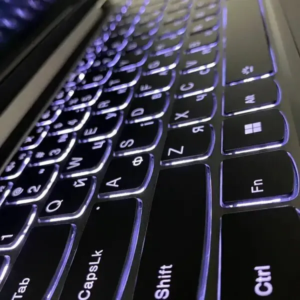 Ультрабук Lenovo ThinkBook 14 G4 / 14" (1920x1080) IPS / Intel Core i5-1235U (10 (12) ядер по 3.3 - 4.4 GHz) / 16 GB DDR4 / 512 GB SSD / Intel Iris Xe Graphics / WebCam / HDMI б/в - зображення 6