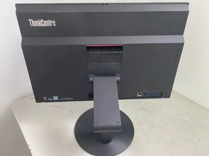 Моноблок Lenovo ThinkCentre M810z / 22" (1920x1080) TN / Intel Core i3-7100 (2 (4) ядра по 3.9 GHz) / 8 GB DDR4 / 256 GB SSD / Intel HD Graphics 630 / Wi-Fi / DVD-ROM б/в - зображення 5