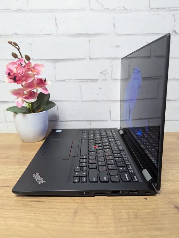 Ультрабук-трансформер Lenovo ThinkPad X390 Yoga / 13.3" (1920x1080) IPS Touch / Intel Core i5-8265U (4 (8) ядра по 1.6 - 3.9 GHz) / 8 GB DDR4 / 256 GB SSD / Intel UHD Graphics / WebCam б/в - зображення 6