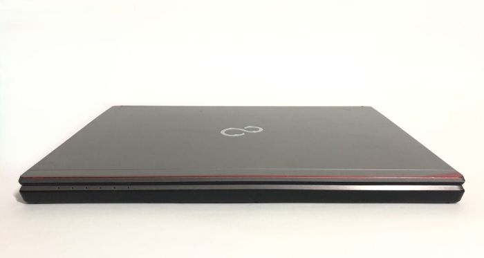 Ноутбук Б-клас Fujitsu LifeBook E733 / 13.3" (1366x768) TN / Intel Core i7-3632QM (4 (8) ядра по 2.2 - 3.2 GHz) / 8 GB DDR3 / 256 GB SSD / Intel HD Graphics 4000 / WebCam / Win 10 Pro б/в - зображення 6