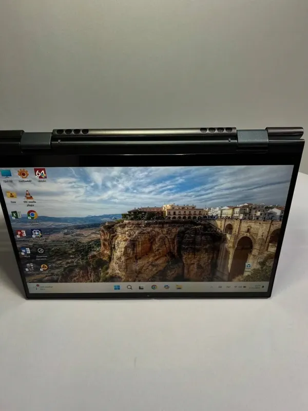 Ноутбук-трансформер Dell Inspiron 7415 2-in-1 / 14" (1920x1080) IPS Touch / AMD Ryzen 5 5500U (6 (12) ядер по 2.1 - 4.0 GHz) / 16 GB DDR4 / 256 GB SSD / AMD Radeon Graphics / WebCam б/в - зображення 6