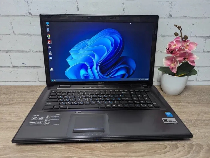 Ноутбук Б-клас MSI CR70 / 17.3" (1920x1080) TN / Intel Core i3-4000M (2 (4) ядра по 2.4 GHz) / 8 GB DDR3 / 128 GB SSD / Intel HD Graphics 4600 / WebCam б/в - зображення 2