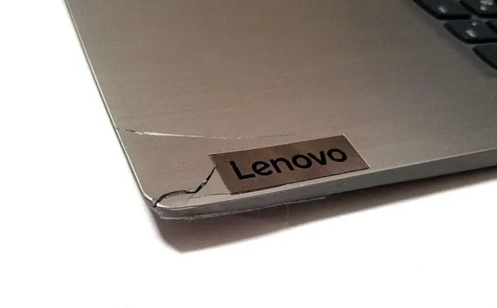 Ноутбук Б-клас Lenovo IdeaPad 3 17IML05 / 17.3" (1600x900) TN / Intel Core i3-10110U (2 (4) ядра по 2.1 - 4.1 GHz) / 20 GB DDR4 / 512 GB SSD M.2 / Intel UHD Graphics / WebCam / Win 10 Home б/в - зображення 3