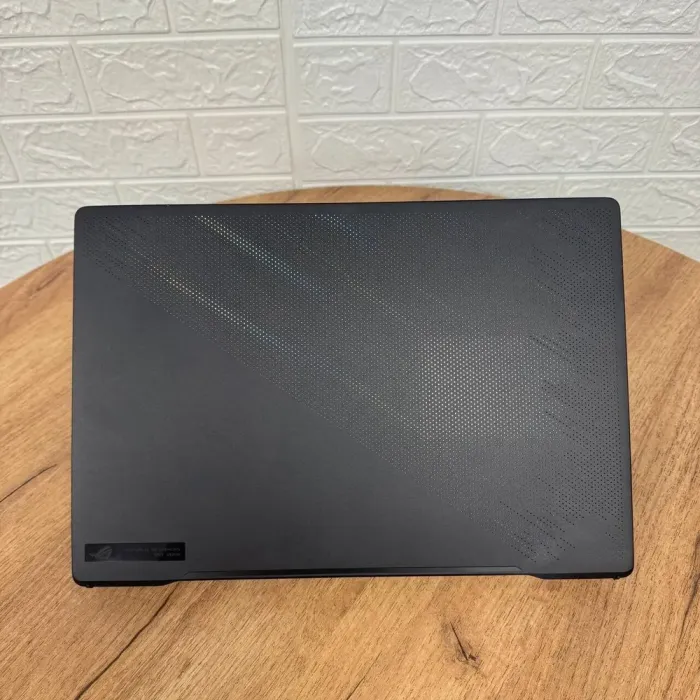 Ігровий ноутбук Б-клас Asus ROG Zephyrus M16 GU603ZM / 16" (1920x1200) IPS / Intel Core i7-12700H (14 (20) ядер по 3.5 - 4.7 GHz) / 16 GB DDR5 / 512 GB SSD NVMe / nVidia GeForce RTX 3060, 6 GB GDDR6, 192-bit / WebCam б/в - зображення 3