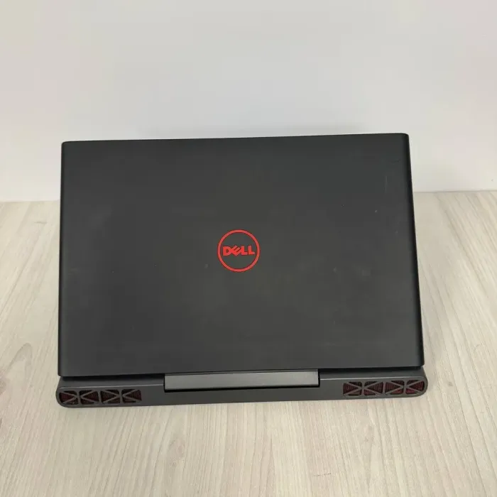 Ігровий ноутбук Б-клас Dell Inspiron 15 Gaming 7567 / 15.6" (1920x1080) TN / Intel Core i5-7300HQ (4 ядра по 2.5 - 3.5 GHz) / 8 GB DDR4 / 256 GB SSD M.2 / nVidia GeForce GTX 1050, 4 GB GDDR5, 128-bit / WebCam б/в - зображення 3