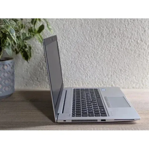 Ноутбук HP EliteBook 840 G6 / 14" (1920x1080) IPS / Intel Core i7-8665U (4 (8) ядра по 1.9 - 4.8 GHz) / 16 GB DDR4 / 256 GB SSD / Intel UHD Graphics 620 / WebCam б/в - зображення 5