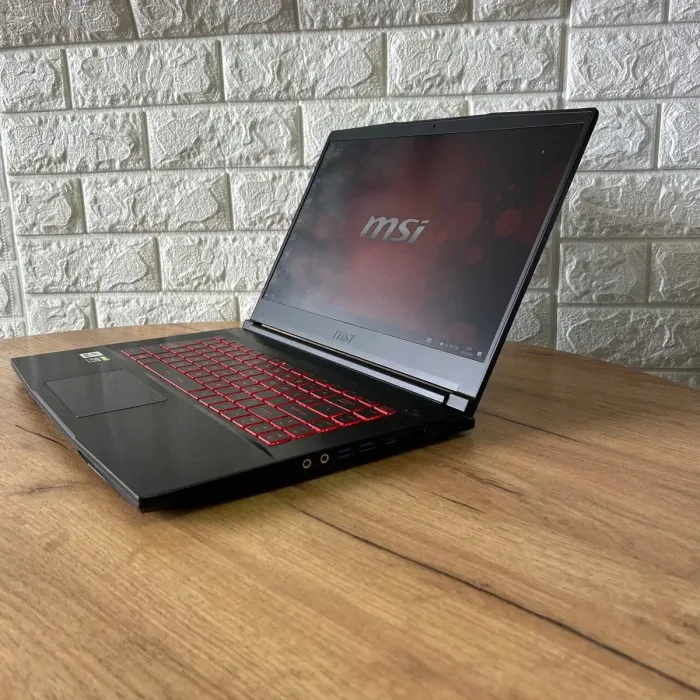 Ігровий ноутбук MSI GF63 Thin 10UD / 15.6" (1920x1080) IPS / Intel Core i5-10500H (6 (12) ядер по 2.5 - 4.5 GHz) / 8 GB DDR4 / 512 GB SSD / nVidia GeForce RTX 3050 Ti, 4 GB GDDR6, 128-bit / WebCam б/в - зображення 5