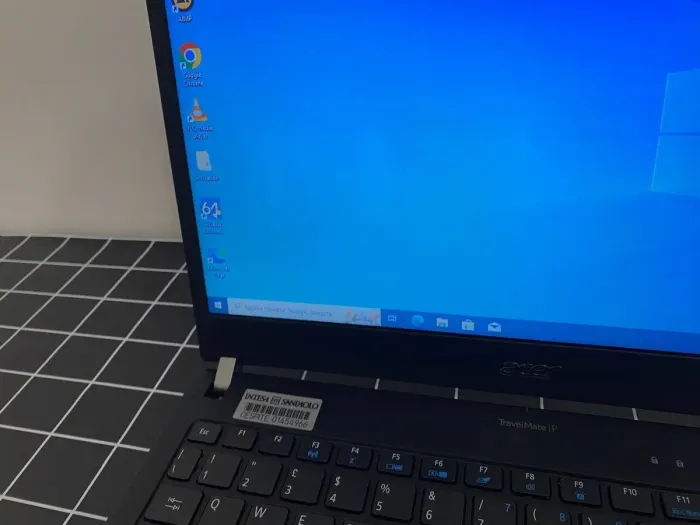 Ноутбук Б-клас Acer TravelMate P645-S / 14" (1366x768) TN / Intel Core i5-5300U (2 (4) ядра по 2.3 - 2.9 GHz) / 4 GB DDR3 / 256 GB SSD / Intel HD Graphics 5500 / WebCam / HDMI б/в - зображення 7