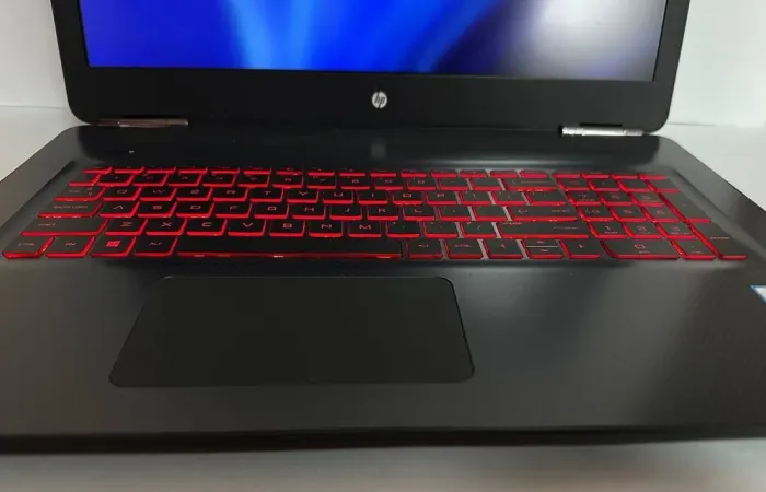 Ігровий ноутбук HP Omen 17-w253dx / 17.3" (1920x1080) IPS / Intel Core i7-7700HQ (4 (8) ядра по 2.8 - 3.8 GHz) / 16 GB DDR4 / 256 GB SSD + 500 GB HDD / nVidia GeForce GTX 1050 Ti, 4 GB GDDR5, 128-bit / WebCam б/в - зображення 6