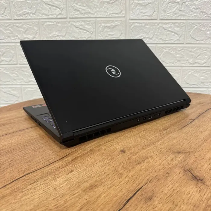 Ігровий ноутбук Б-клас Evoo Gaming Laptop 15 EG-LP7-BK / 15.6" (1920x1080) IPS / AMD Ryzen 7 4800H (8 (16) ядер по 2.9 - 4.2 GHz) / 16 GB DDR4 / 512 GB SSD / nVidia GeForce RTX 2060, 6 GB GDDR6, 192-bit / WebCam б/в - зображення 6