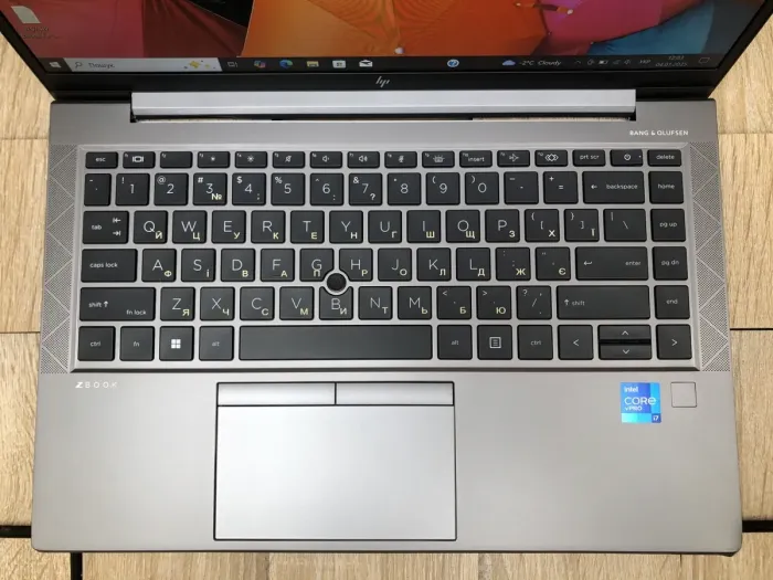 Ультрабук Б-клас HP ZBook Firefly 14 G8 / 14" (1920x1080) IPS / Intel Core i7-1185G7 (4 (8) ядра по 1.2 - 4.8 GHz) / 16 GB DDR4 / 512 GB SSD / Intel Iris Xe Graphics / WebCam б/в - зображення 3