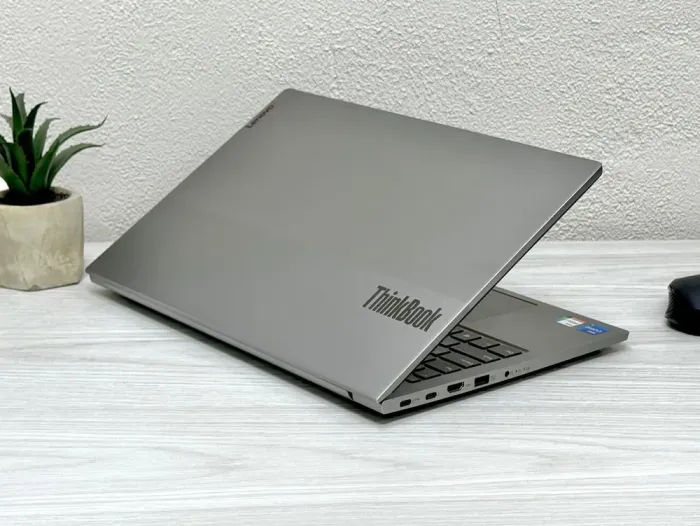 Ультрабук Lenovo ThinkBook 15 G2 ITL / 15.6" (1920x1080) IPS / Intel Core i5-1135G7 (4 (8) ядра по 2.4 - 4.2 GHz) / 8 GB DDR4 / 512 GB SSD M.2 / Intel Iris Xe Graphics / WebCam / Win 11 Pro б/в - зображення 7