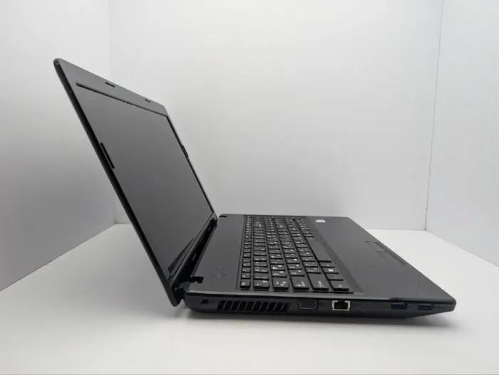 Ноутбук Lenovo G580 / 15.6" (1366x768) TN / Intel Pentium 2020M (2 ядра по 2.4 GHz) / 8 GB DDR3 / 320 GB HDD / Intel HD Graphics / WebCam / DVD-ROM б/в - зображення 4