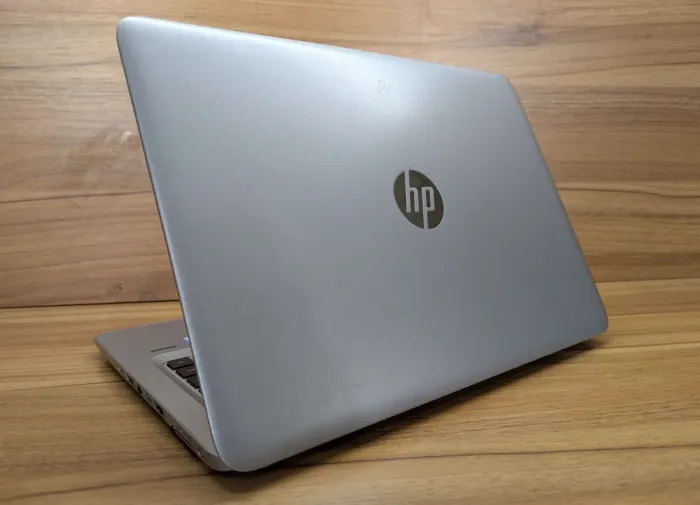 Ультрабук HP EliteBook 840 G3 / 14" (2560x1440) IPS / Intel Core i7-6500U (2 (4) ядра по 2.5 - 3.1 GHz) / 8 GB DDR4 / 240 GB SSD / Intel HD Graphics 520 / WebCam / Fingerprint / Windows 10 б/в - зображення 7