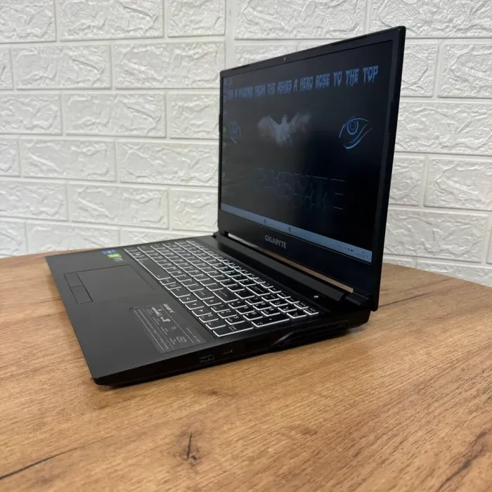 Ігровий ноутбук Б-клас Gigabyte G5 MD / 15.6" (1920x1080) IPS / Intel Core i5-11400H (6 (12) ядер 4.5 GHz) / 16 GB DDR4 / 1000 GB SSD / nVidia GeForce RTX 3050 Ti, 4 GB GDDR6, 128-bit / WebCam б/в - зображення 5