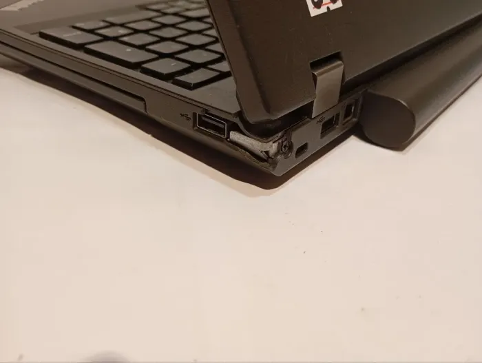 Ноутбук Б-клас Lenovo ThinkPad L540 / 15.6" (1366x768) TN / Core i5-4200M (2 (4) ядра по 2.5 - 3.1 GHz) / 8 GB DDR3 / 240 GB SSD / Intel HD Graphics 4600 / WebCam б/в - зображення 10