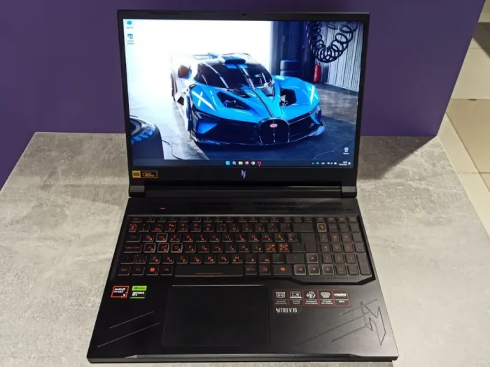 Ігровий ноутбук Acer Nitro V16 ANV16-41-R12R / 16" (1920x1200) IPS / AMD Ryzen 5 8645HS (6 (12) ядер по 4.3 - 5.0 GHz) / 32 GB DDR5 / 960 GB SSD / nVidia GeForce RTX 4060, 8 GB GDDR6, 128-bit / WebCam б/в - зображення 2