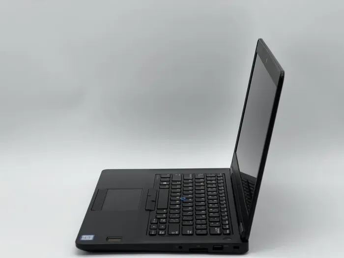 Ультрабук Dell Latitude E5470 / 14" (1920x1080) IPS / Intel Core i5-6440HQ (4 ядра по 2.6 - 3.5 GHz) / 16 GB DDR4 / 480 GB SSD / Intel HD Graphics 530 / WebCam / HDMI б/в - зображення 4