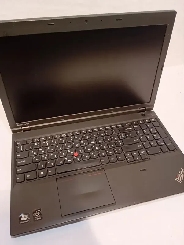 Ноутбук Б-клас Lenovo ThinkPad L540 / 15.6" (1366x768) TN / Core i5-4200M (2 (4) ядра по 2.5 - 3.1 GHz) / 8 GB DDR3 / 240 GB SSD / Intel HD Graphics 4600 / WebCam б/в - зображення 3