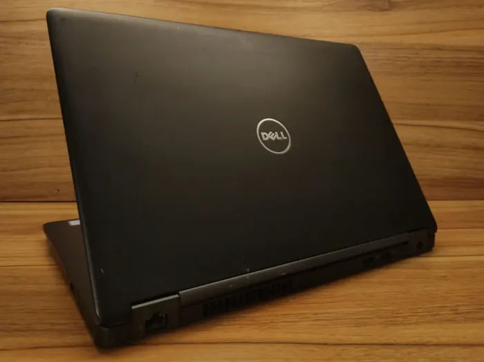 Ультрабук Dell Latitude 5480 / 14" (1366x768) TN / Intel Core i5-7200U (2 (4) ядра по 2.5 - 3.1 GHz) / 8 GB DDR4 / 256 GB SSD / Intel HD Graphics 620 / WebCam / Windows 10 б/в - зображення 7