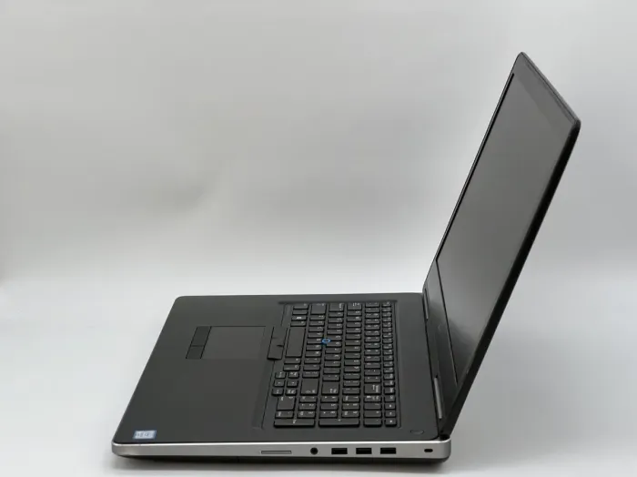 Мобільна робоча станція Dell Precision 7710 / 17.3" (1920x1080) IPS / Intel Core i5-6300HQ (4 ядра по 2.3 - 3.2 GHz) / 16 GB DDR4 / 240 GB SSD / AMD FirePro W5170M, 2 GB GDDR5, 128-bit / miniDP / HDMI б/в - зображення 4