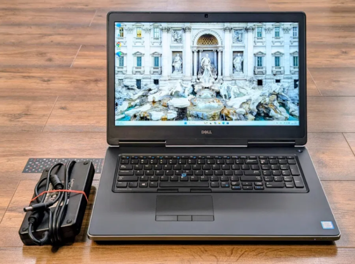 Ноутбук Dell Precision 7720 / 17.3" (1920x1080) IPS / Intel Core i5-7300HQ (4 ядра по 2.5 - 3.5 GHz) / 8 GB DDR4 / 128 GB SSD + 750 GB HDD / Intel UHD Graphics 630 / WebCam б/в - изображение 2