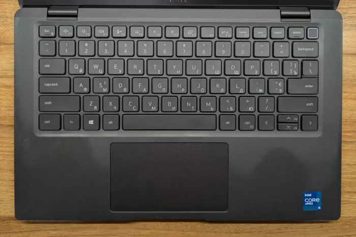 Ультрабук Dell Latitude 7420 / 14" (1920x1080) IPS / Intel Core i5-1145G7 (4 (8) ядра по 2.6 - 4.4 GHz) / 8 GB DDR4 / 256 GB SSD / Intel Iris Xe Graphics / WebCam / Windows 10 б/в - зображення 3