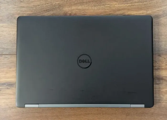 Ноутбук Б-клас Dell Latitude 5570 / 15.6" (1366x768) TN / Intel Core i5-6440HQ (4 ядра по 2.6 - 3.5 GHz) / 8 GB DDR4 / 256 GB SSD / Intel HD Graphics 530 / WebCam б/в - зображення 8
