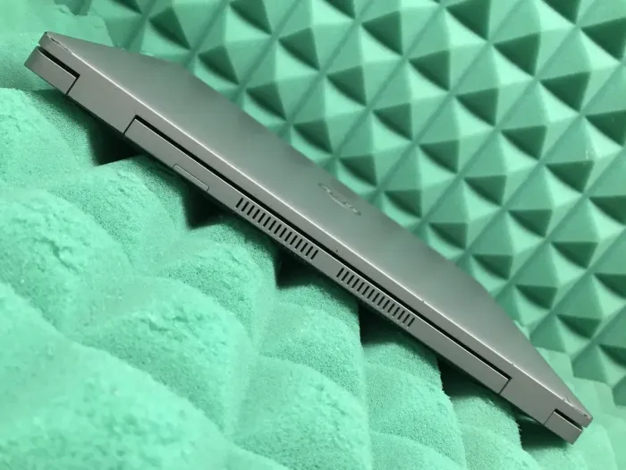 Ультрабук Б-клас Dell Latitude 5420 / 14" (1920x1080) IPS Touch / Intel Core i5-1145G7 (4 (8) ядра по 2.6 - 4.4 GHz) / 16 GB DDR4 / 256 GB SSD / Intel Iris Xe Graphics / WebCam / Windows 10 б/в - зображення 8