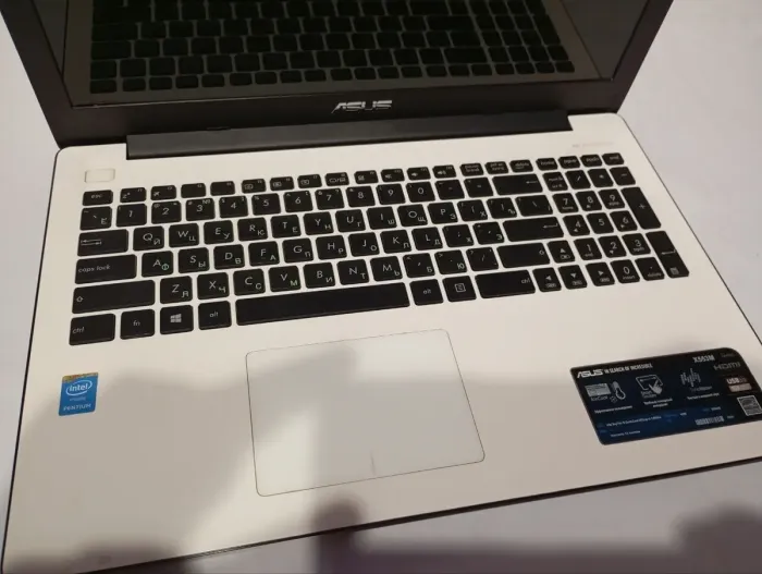 Ноутбук Б-клас Asus X553M / 15.6" (1366x768) TN / Intel Pentium N3530 (4 ядра по 2.16 - 2.58 GHz) / 4 GB DDR3 / 500 GB HDD / Intel HD Graphics / WebCam б/в - зображення 7