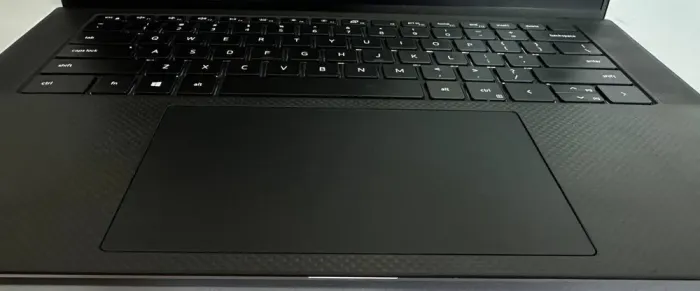 Мобільна робоча станція Б-класу Dell Precision 5550 / 15,6" (1920x1080) IPS / Intel Core i7-10750H (6 (12) ядер по 2,6 - 5,0 ГГц) / 32 ГБ DDR4 / 256 ГБ SSD + 256 ГБ SSD / nVidia Quadro T1000, 4 ГБ GDDR5, 128-біт / WebCa б/в - зображення 10