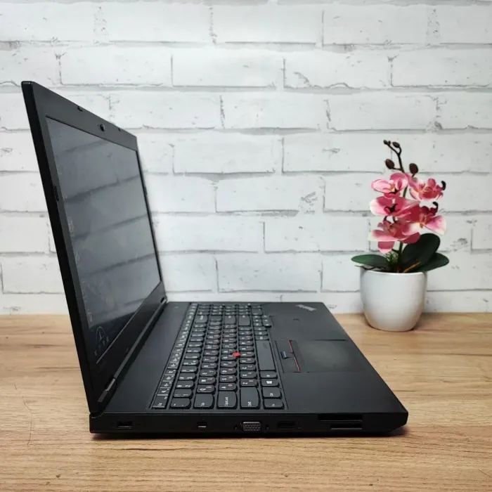 Ноутбук Б-клас Lenovo ThinkPad L560 / 15.6" (1366x768) TN / Intel Core i5-6300U (2 (4) ядра по 2.4 - 3.0 GHz) / 8 GB DDR3 / 128 GB SSD / Intel HD Graphics 520 / WebCam / DVD-ROM б/в - зображення 5