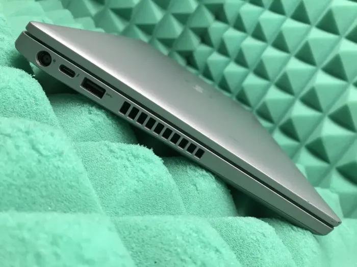 Ультрабук Б-клас Dell Latitude 5410 / 14" (1920x1080) IPS / Intel Core i5-10310U (4 (8) ядра по 1.7 - 4.4 GHz) / 16 GB DDR4 / 256 GB SSD M.2 / Intel UHD Graphics / WebCam / USB 3.1 / HDMI / Windows 10 б/в - зображення 5