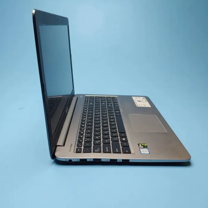 Ігровий ноутбук Asus K501UX / 15.6" (1920x1080) TN / Intel Core i7-6500U (2 (4) ядра по 2.5 - 3.1 GHz) / 12 GB DDR3 / 240 GB SSD / nVidia GeForce GTX 950M, 2 GB GDDR3, 128-bit / WebCam / Win 10 Home б/в - зображення 4