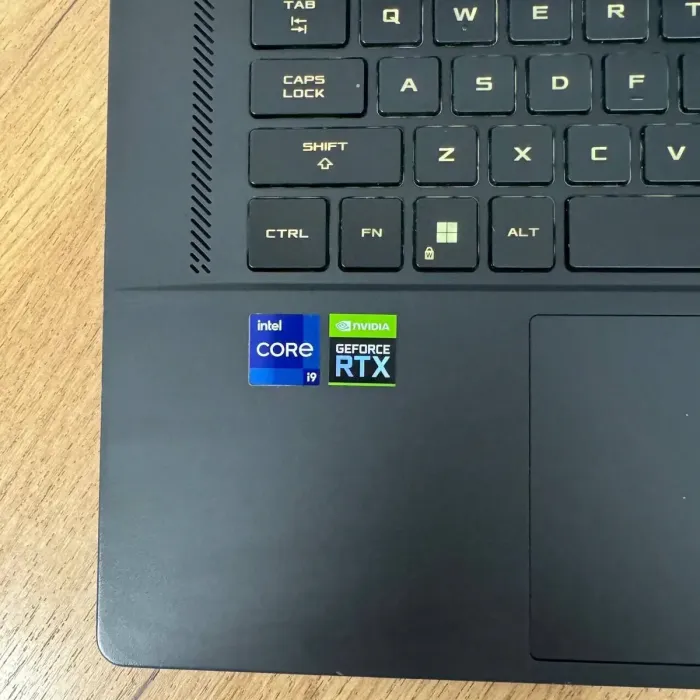 Ігровий ноутбук Б-клас Asus ROG Zephyrus M16 GU603ZW / 16" (2560x1600) IPS / Intel Core i9-12900H (14 (20) ядер по 3.8 - 5.0 GHz) / 24 GB DDR5 / 1000 GB SSD / nVidia GeForce RTX 3070 Ti, 8 GB GDDR6, 256-bit / WebCam б/в - зображення 8